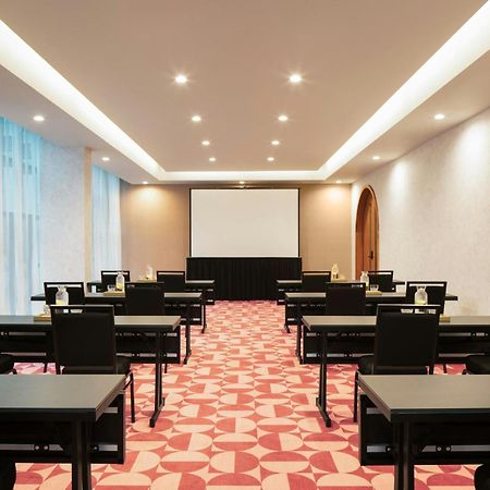 Honeyrose Hotel, Montreal, A Tribute Portfolio Hotel Exterior photo Meeting room