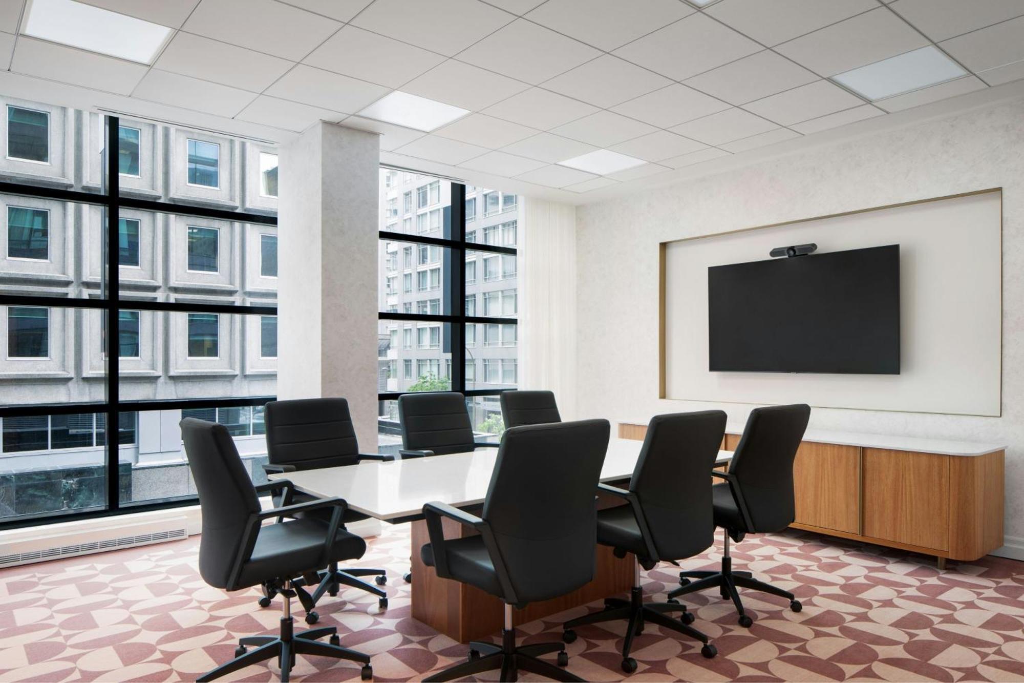 Honeyrose Hotel, Montreal, A Tribute Portfolio Hotel Exterior photo A meeting room at the Westin Boston Seaport District