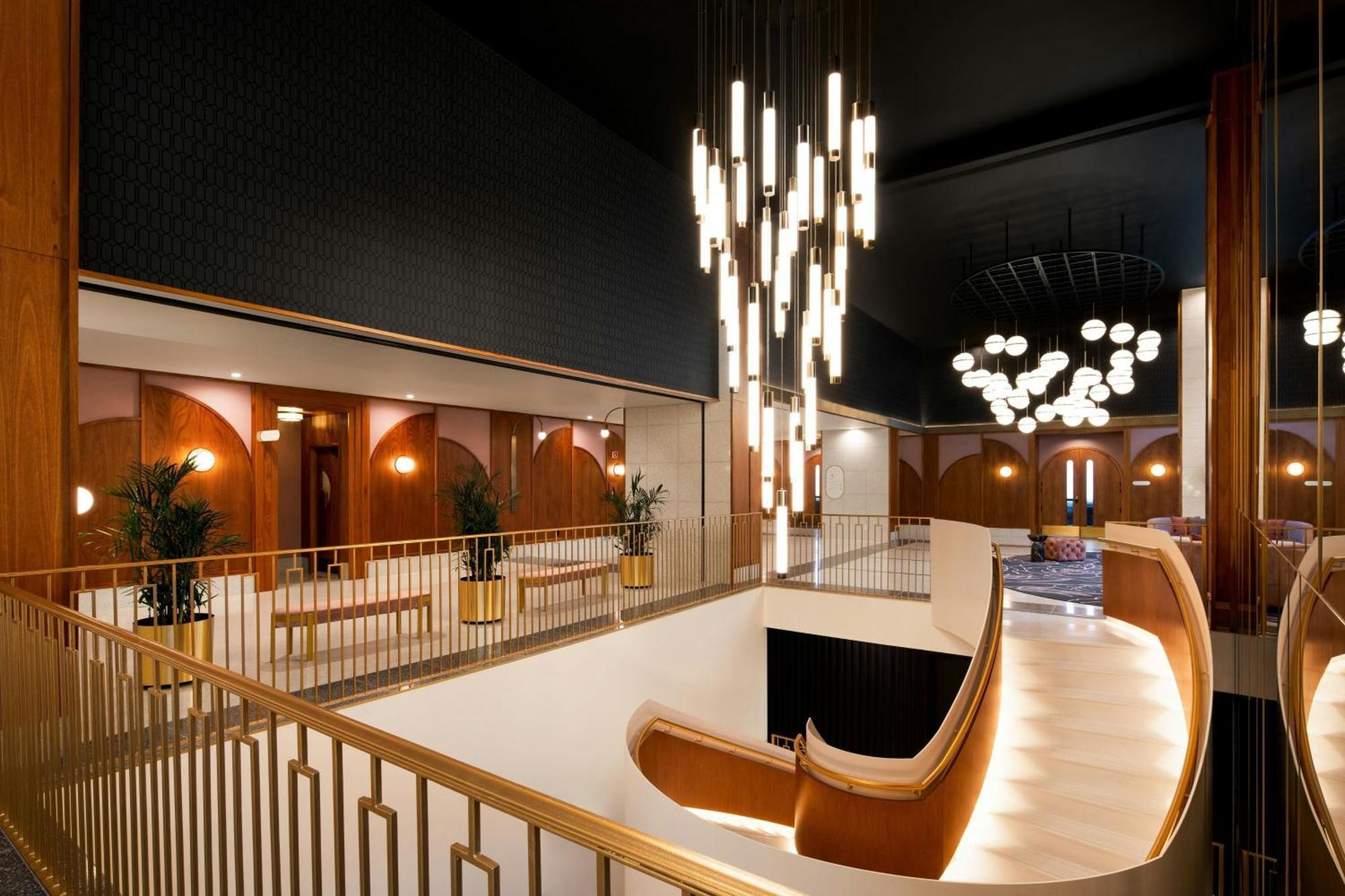 Honeyrose Hotel, Montreal, A Tribute Portfolio Hotel Exterior photo The interior of the new terminal